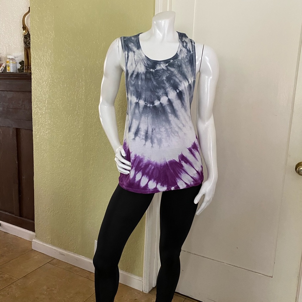 Tank top . Fabric rayon and spandex - Picture 1 of 5